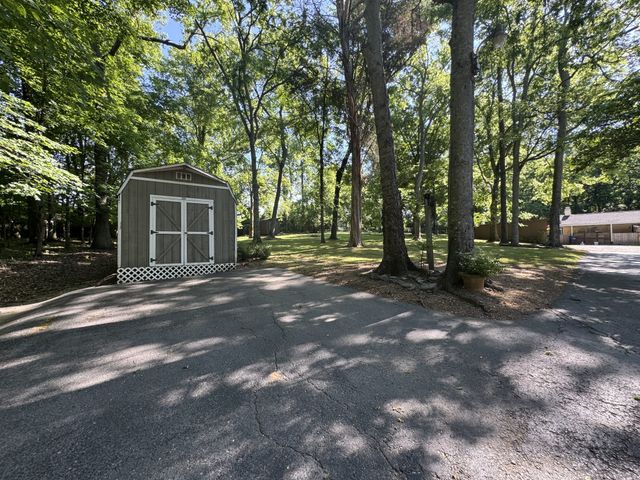 695 Overlook Dr, Mount Juliet, TN 37122