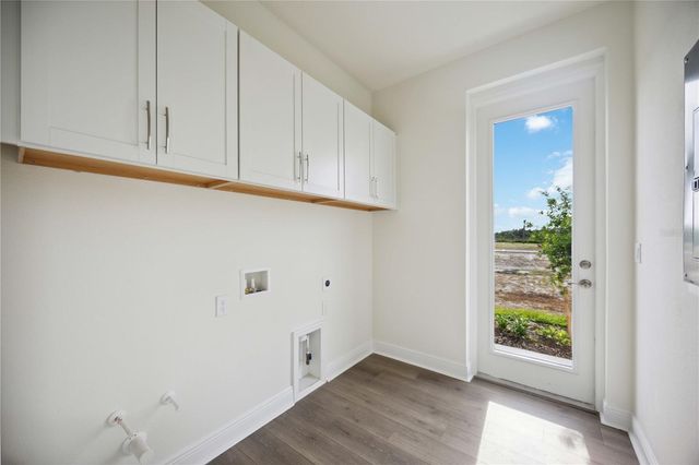 204 EAGLESTON LANE, Lakewood Ranch, FL 34240