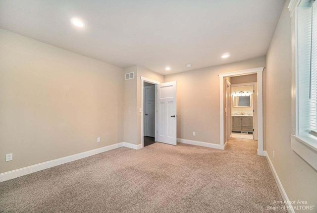 1 Maple Village Court, Ann Arbor, MI 48103