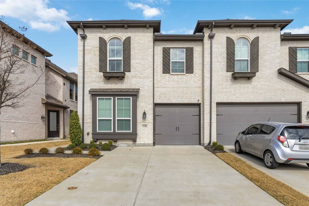 1128 Queensdown Way, Forney, TX 75126