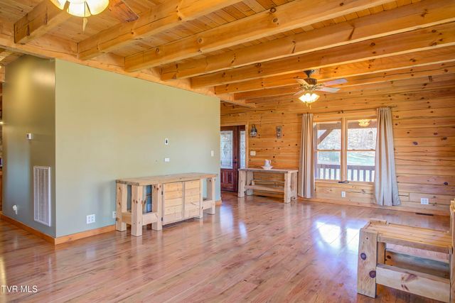 255 Bank Drive, Fall Branch, TN 37656