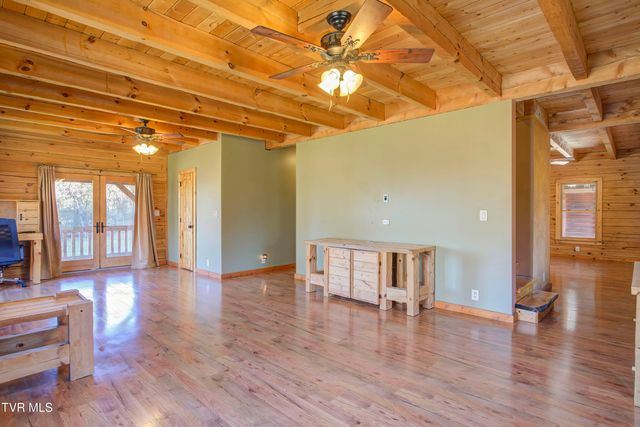 255 Bank Drive, Fall Branch, TN 37656