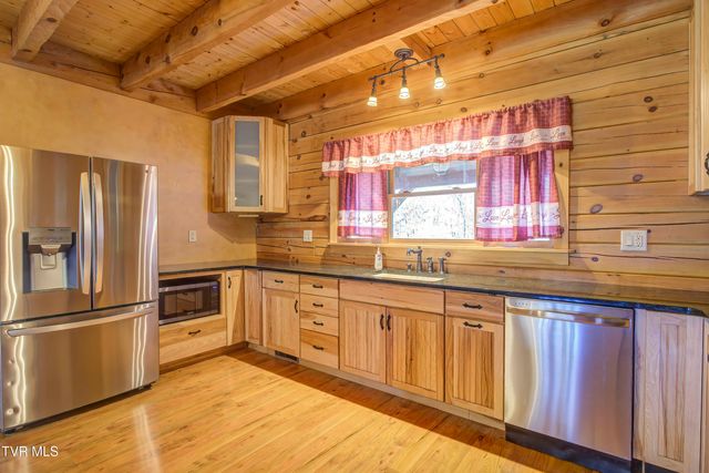 255 Bank Drive, Fall Branch, TN 37656