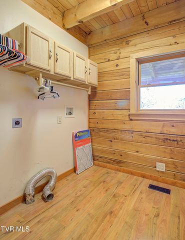 255 Bank Drive, Fall Branch, TN 37656