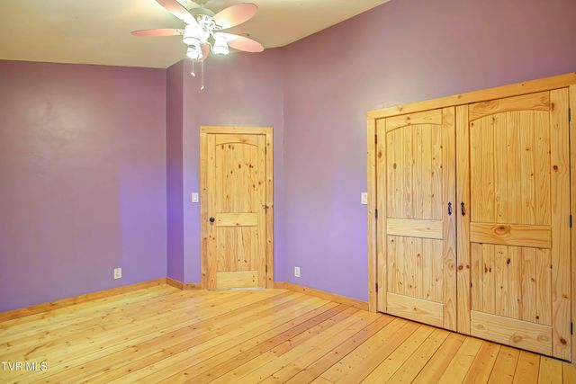 255 Bank Drive, Fall Branch, TN 37656