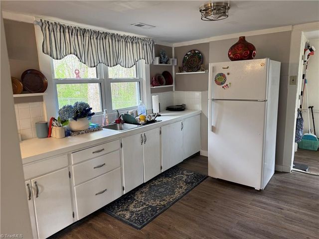 3259 Stockton Street, Winston-salem, NC 27127