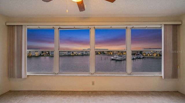 5925 SHORE BOULEVARD S 302, Gulfport, FL 33707