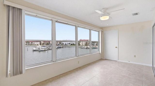 5925 SHORE BOULEVARD S 302, Gulfport, FL 33707