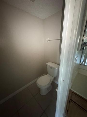 2416 SE GARDEN Terrace 203, Port St. Lucie, FL 34952