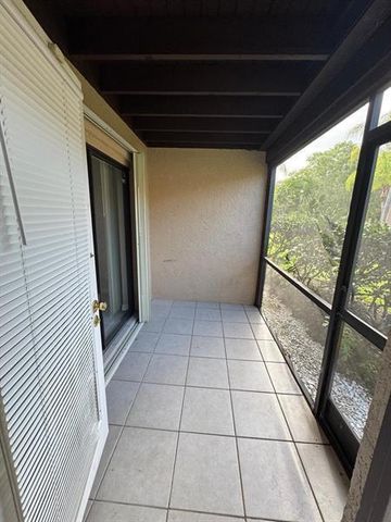 2416 SE GARDEN Terrace 203, Port St. Lucie, FL 34952