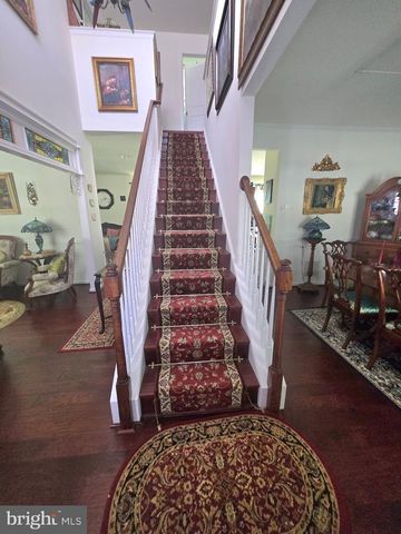 404 W 8TH AVE, Parkesburg, PA 19365