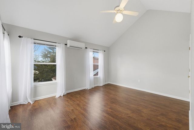 5402 S 12TH ST S, Arlington, VA 22204