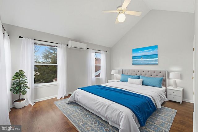 5402 S 12TH ST S, Arlington, VA 22204