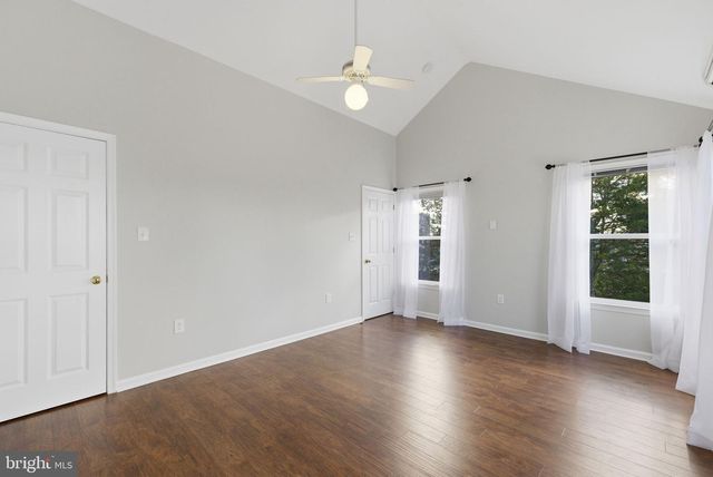 5402 S 12TH ST S, Arlington, VA 22204