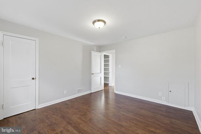 5402 S 12TH ST S, Arlington, VA 22204