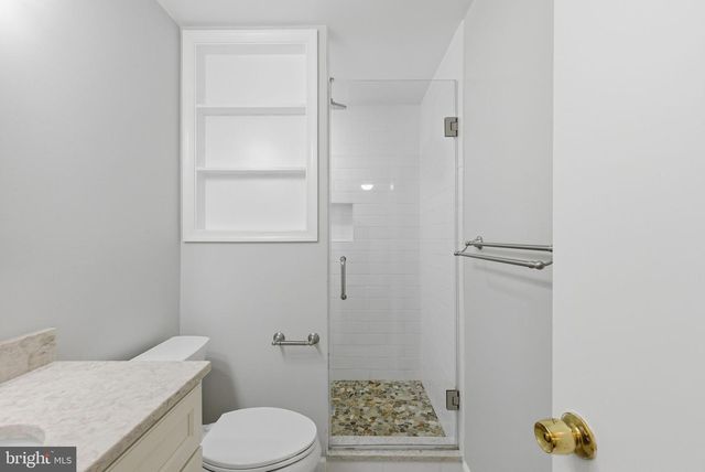 5402 S 12TH ST S, Arlington, VA 22204