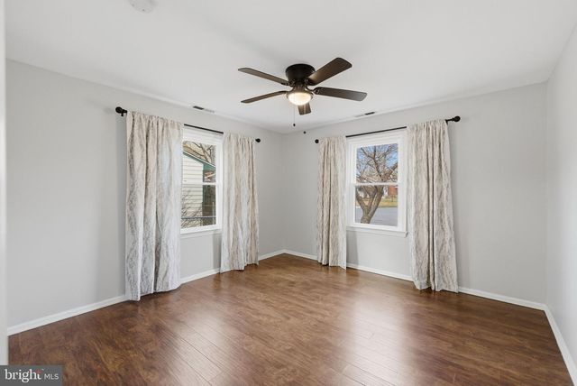 5402 S 12TH ST S, Arlington, VA 22204