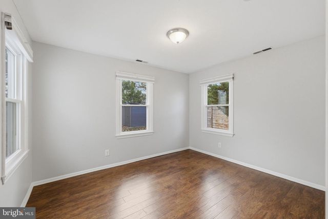 5402 S 12TH ST S, Arlington, VA 22204