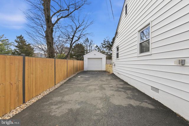 5402 S 12TH ST S, Arlington, VA 22204