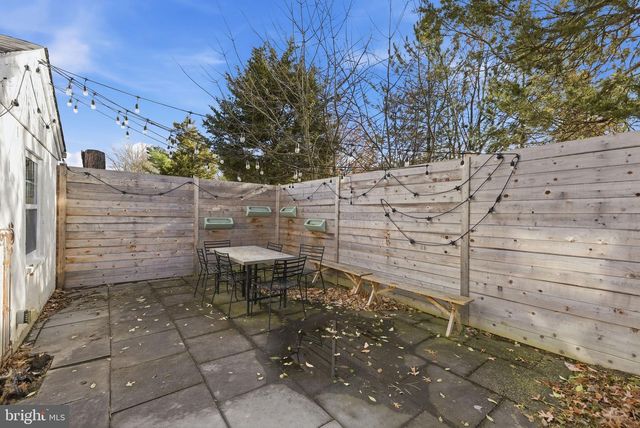 5402 S 12TH ST S, Arlington, VA 22204