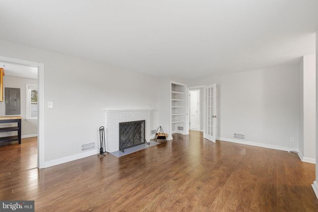 5402 S 12TH ST S, Arlington, VA 22204