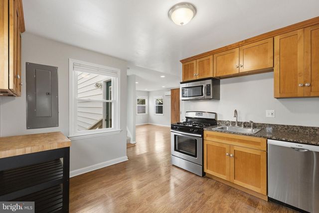 5402 S 12TH ST S, Arlington, VA 22204