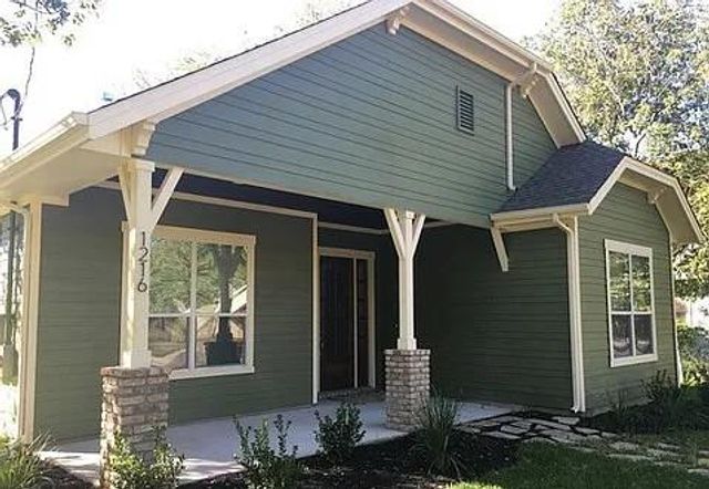 1216 Forest ST, Georgetown, TX 78626