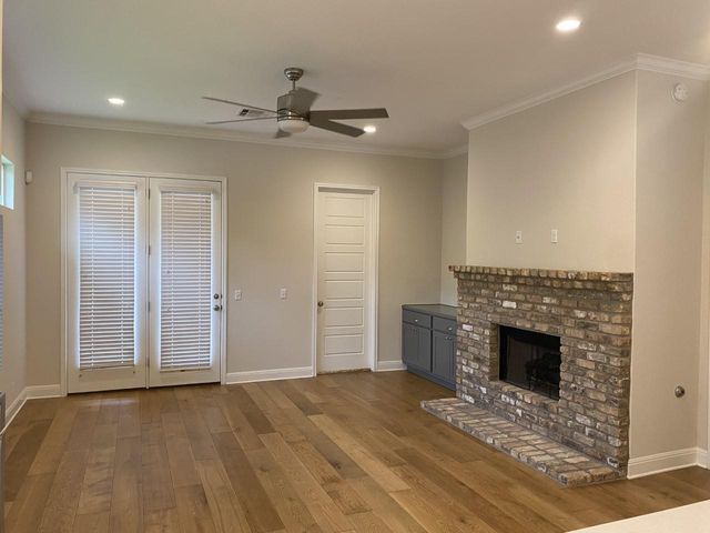 1216 Forest ST, Georgetown, TX 78626