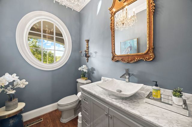 937 Travelers Ct, Nashville, TN 37220