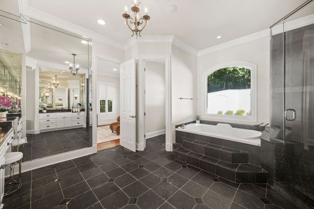 937 Travelers Ct, Nashville, TN 37220