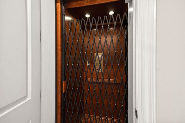 937 Travelers Ct, Nashville, TN 37220