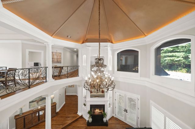 937 Travelers Ct, Nashville, TN 37220