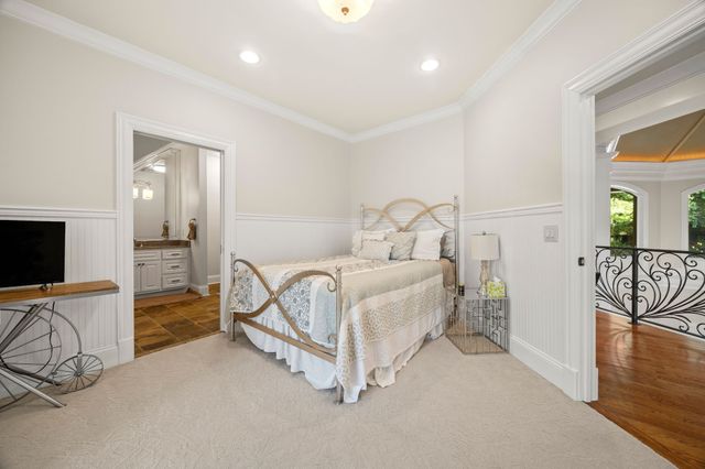 937 Travelers Ct, Nashville, TN 37220