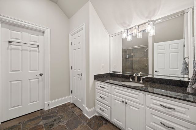 937 Travelers Ct, Nashville, TN 37220