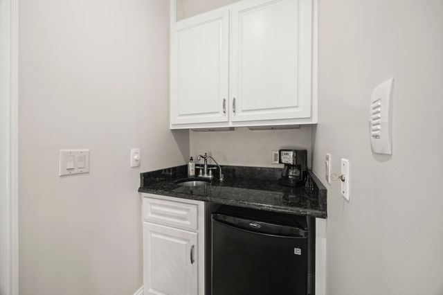 937 Travelers Ct, Nashville, TN 37220