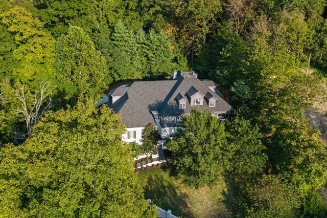 937 Travelers Ct, Nashville, TN 37220