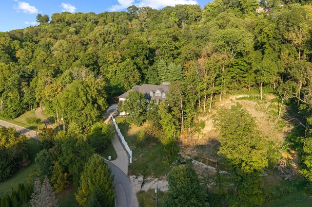 937 Travelers Ct, Nashville, TN 37220