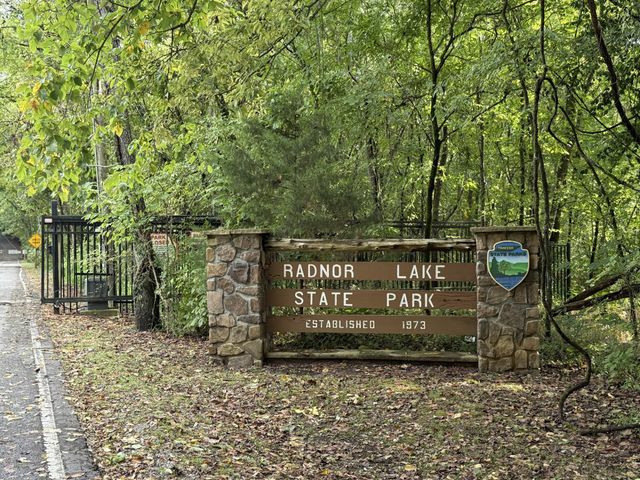 937 Travelers Ct, Nashville, TN 37220