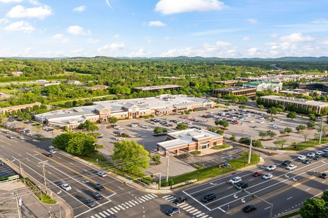 937 Travelers Ct, Nashville, TN 37220