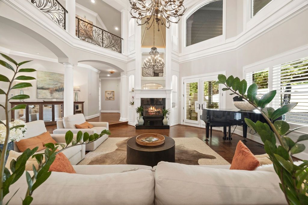 937 Travelers Ct, Nashville, TN 37220