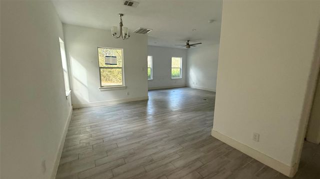 22 Twisting Creek, Trinity, TX 75862