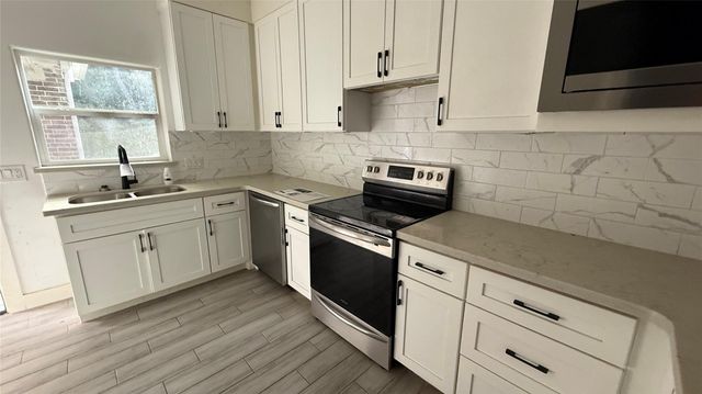 22 Twisting Creek, Trinity, TX 75862
