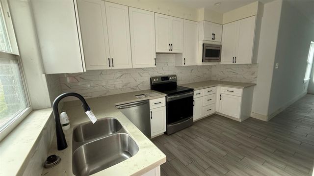 22 Twisting Creek, Trinity, TX 75862