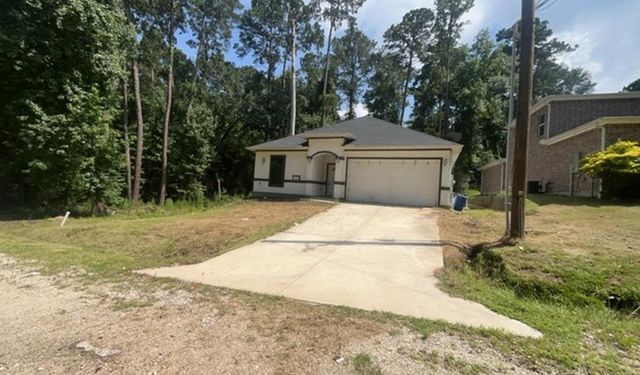 22 Twisting Creek, Trinity, TX 75862