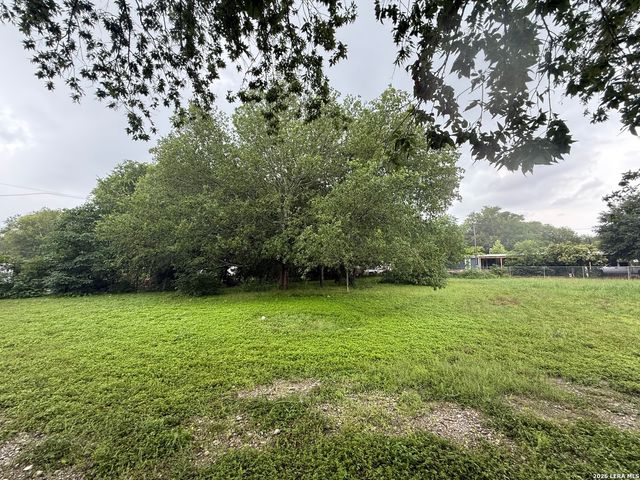 1654 ROADSIDE DR, Canyon Lake, TX 78133
