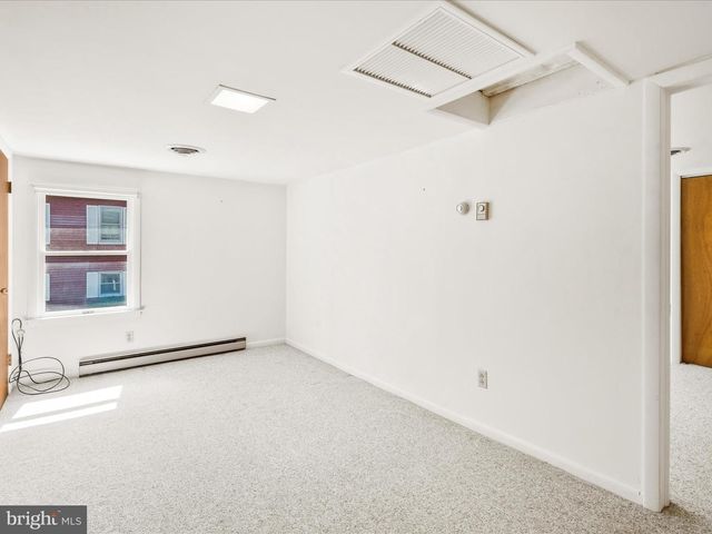 3 W GEORGE ST, Walkersville, MD 21793