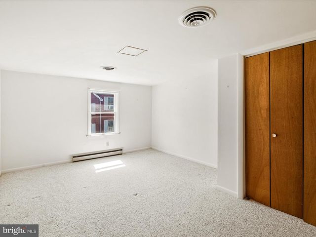 3 W GEORGE ST, Walkersville, MD 21793