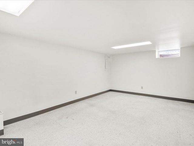 3 W GEORGE ST, Walkersville, MD 21793