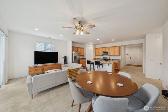 13404 Edmunds Parkway E, Bonney Lake, WA 98391