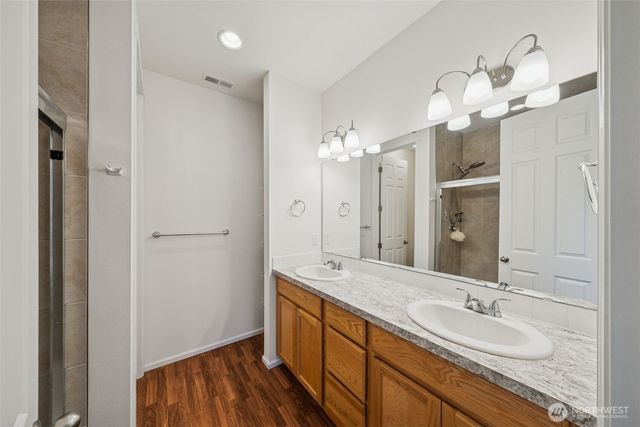 13404 Edmunds Parkway E, Bonney Lake, WA 98391